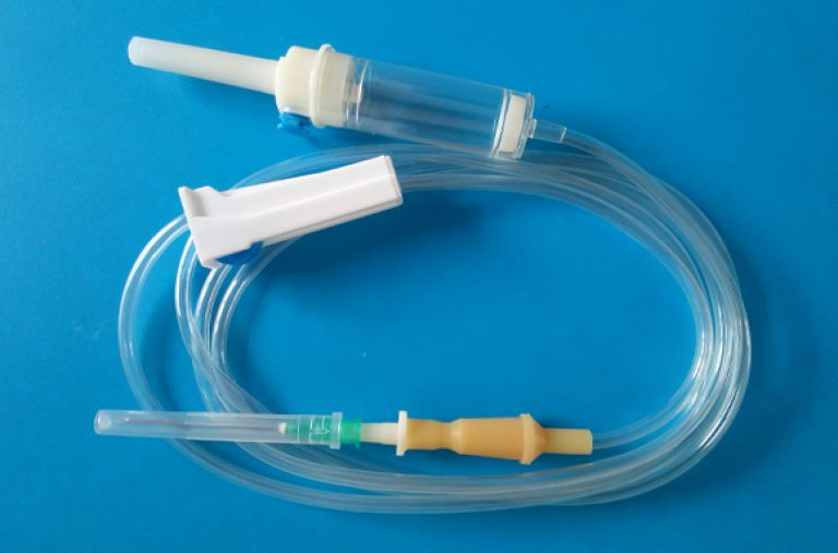 Infusion-Set-Without-Air-vent-Tube-Latex